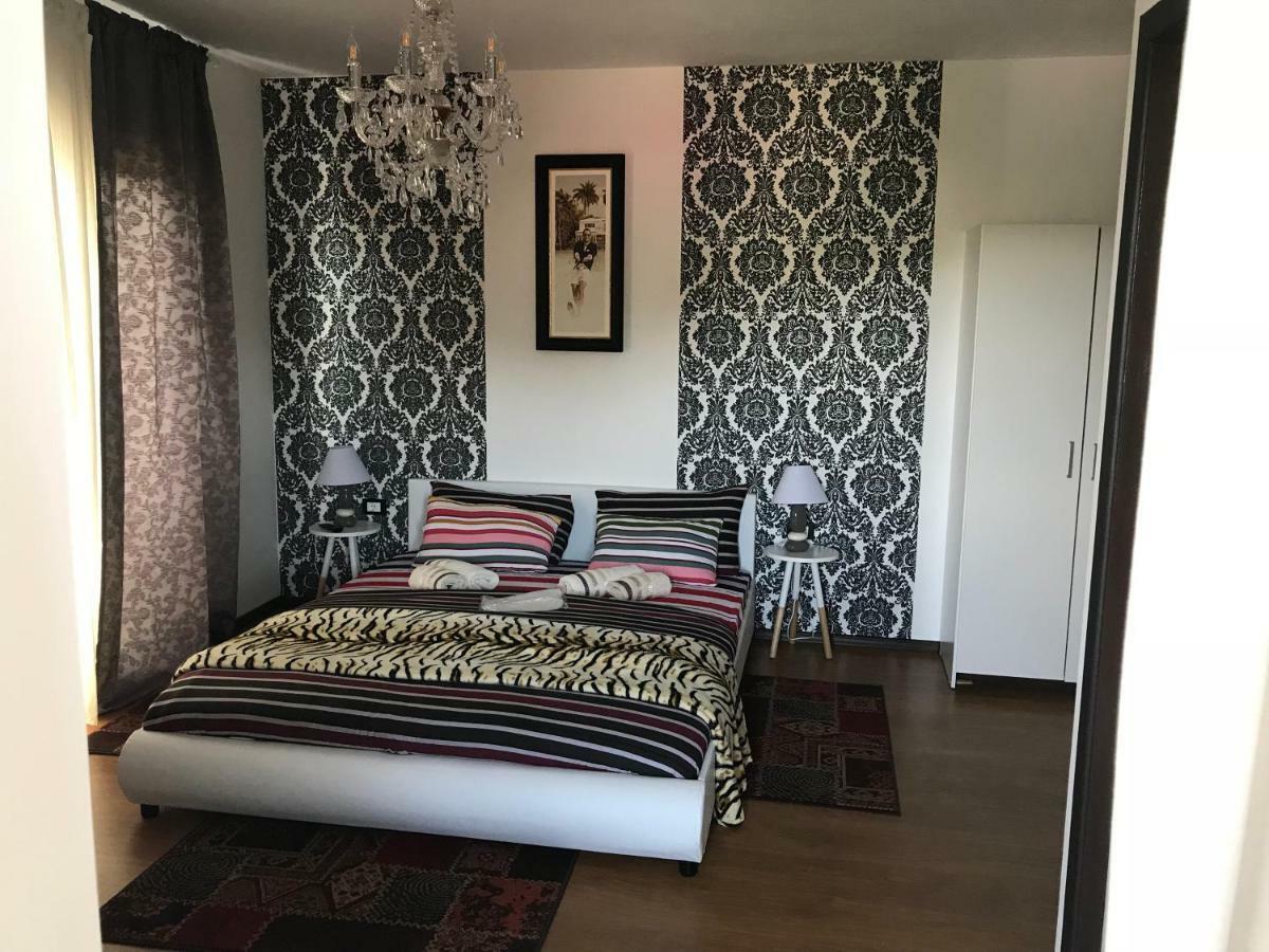 ホテルCasa Relax Văleni エクステリア 写真