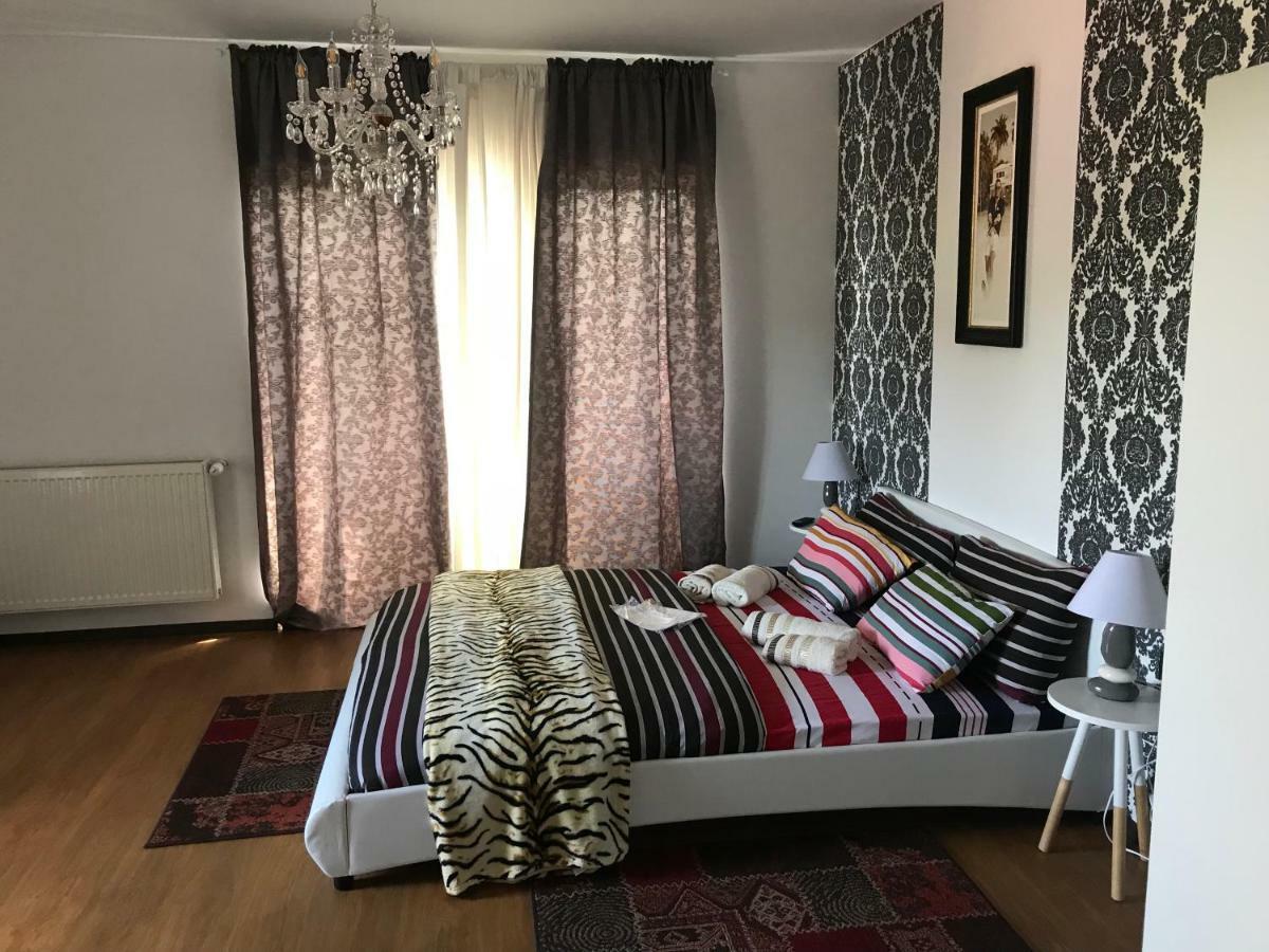 ホテルCasa Relax Văleni エクステリア 写真